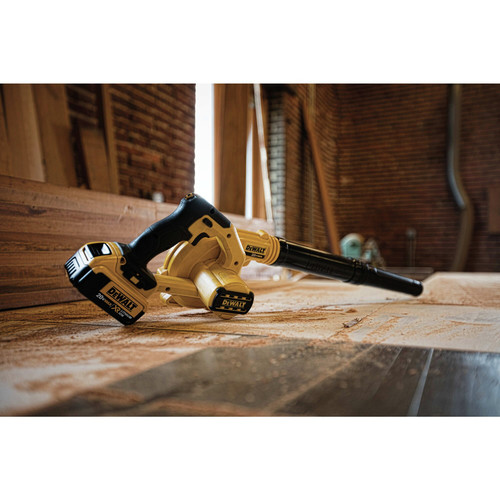 Dewalt DCE100M1 20V MAX Cordless Lithium-Ion Compact Jobsite Blower Kit
