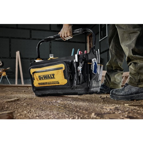Dewalt 20 in. PRO Tool Tote - DWST560106