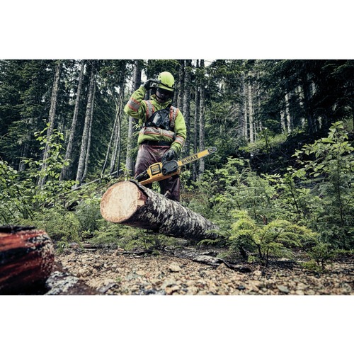 Dewalt DCCS670X1 60V MAX FLEXVOLT Brushless Lithium-Ion 16 in. Cordless Chainsaw Kit (3 Ah)