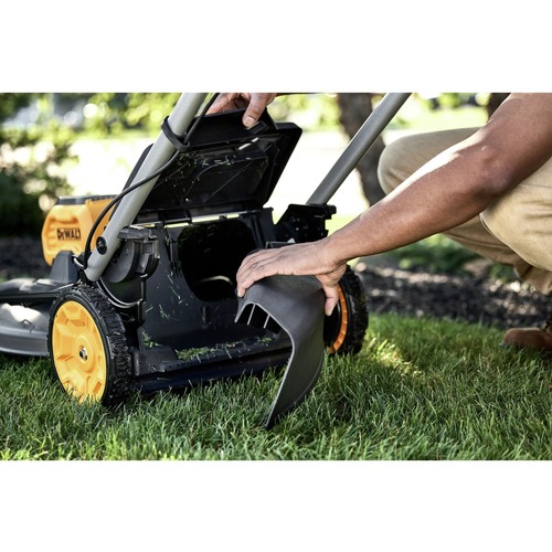 Dewalt 60V MAX Brushless Lithium-Ion Cordless Push Mower Kit with 2 Batteries (9 Ah) - DCMWP600X2