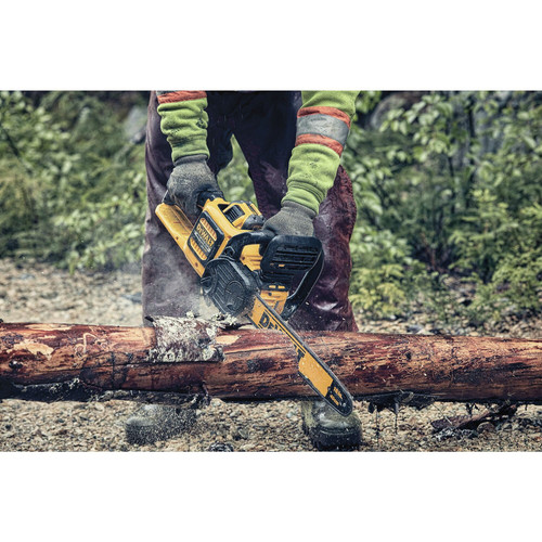Dewalt DCCS670X1-DCST970B 60V MAX FLEXVOLT Brushless Lithium-Ion 16 in. Cordless Chainsaw and String Trimmer Bundle (3 Ah)