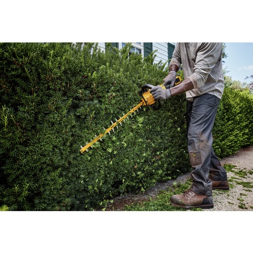 Dewalt DCHT870B 60V MAX Brushless Lithium-Ion 26 in. Cordless Hedge Trimmer (Tool Only)