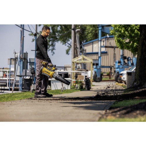 Dewalt 60V MAX Brushless Lithium-Ion Cordless High Power Blower Kit (12 Ah) - DCBL777Y1