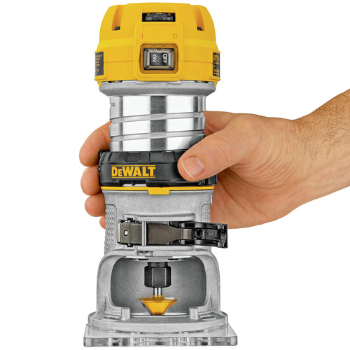 Dewalt 110V 7 Amp 1-1/4 HP Variable Speed Max Torque Corded Compact Router - DWP611