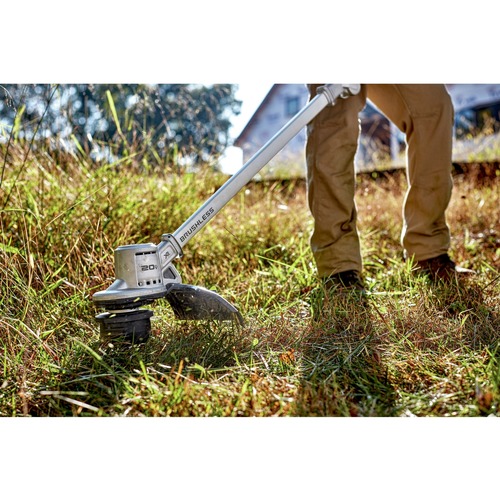 Dewalt 20V MAX Lithium-Ion Cordless 14 in. Folding String Trimmer Kit (5 Ah) - DCST922P1