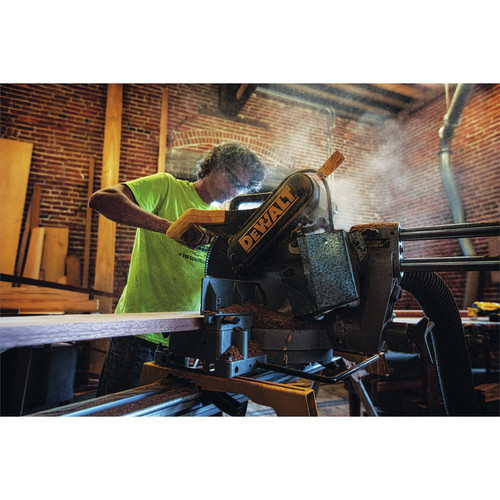 Dewalt DCS361M1 20V MAX 7-1/4 in. Cordless Sliding Compound Miter Saw Kit with (1) 4Ah Battery