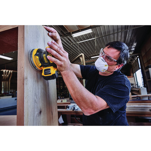 Factory Reconditioned Dewalt 20V MAX XR Brushless Variable-Speed Lithium-Ion 5 in. Random Orbital Sander (Tool Only) - DCW210BR