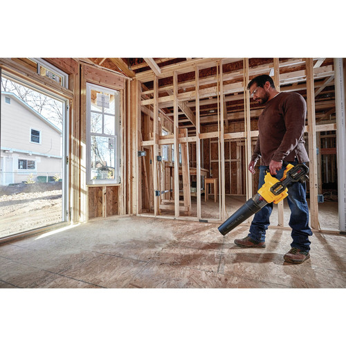 Dewalt DCBL772X1-DCCS670B 60V MAX FLEXVOLT Brushless Lithium-Ion Cordless Handheld Axial Blower and 16 in. Chainsaw Bundle (3 Ah)