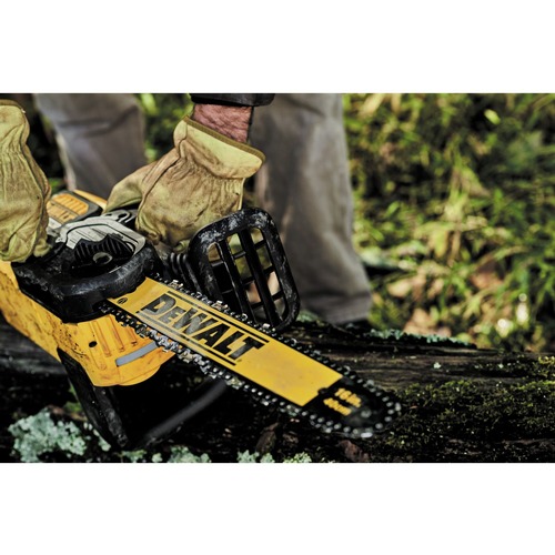 Dewalt DCCS670X1 60V MAX FLEXVOLT Brushless Lithium-Ion 16 in. Cordless Chainsaw Kit (3 Ah)