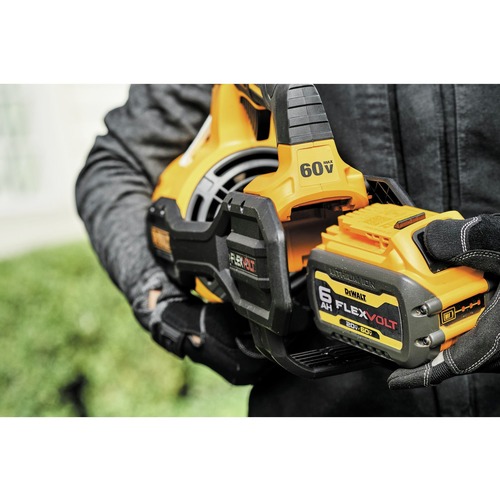 Dewalt 60V MAX FLEXVOLT Brushless Lithium-Ion Cordless Handheld Axial Blower Kit (3 Ah) - DCBL772X1
