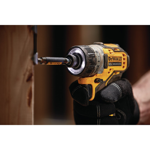 Dewalt 12V MAX XTREME Brushless Lithium-Ion Cordless 1/4 in. Screwdriver Kit (2 Ah) - DCF601F2