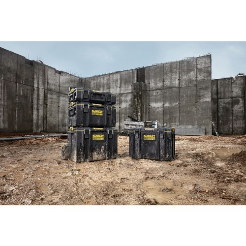 Dewalt DWST08400 21-3/4 in. x 14-3/4 in. x 16-1/4 in. ToughSystem 2.0 Tool Box - X-Large, Black