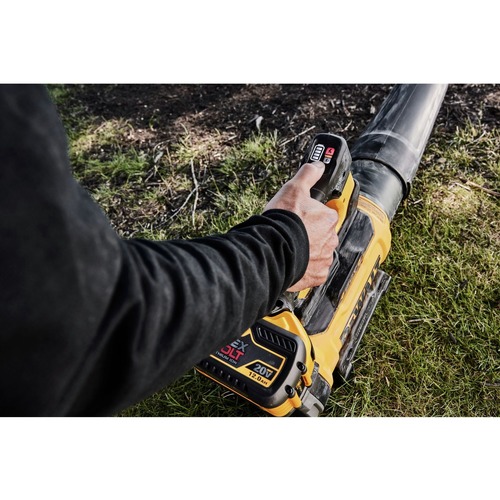 Dewalt 60V MAX Brushless Lithium-Ion Cordless High Power Blower Kit (12 Ah) - DCBL777Y1