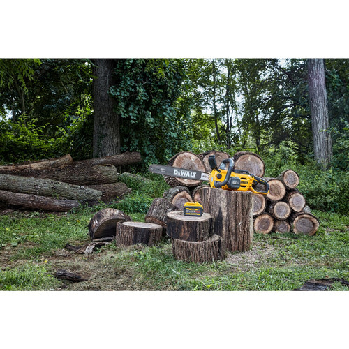 Dewalt 60V MAX Brushless Lithium-Ion 20 in. Cordless Chainsaw (Tool Only) - DCCS677B