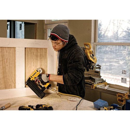 Factory Reconditioned Dewalt DWFP12233R Precision Point 18-Gauge 2-1/8 in. Brad Nailer
