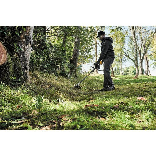 Dewalt 60V MAX FLEXVOLT Brushless Lithium-Ion 17 in. Cordless Attachment Capable String Trimmer and Blower Combo Kit (9 Ah) - DCKO266X1