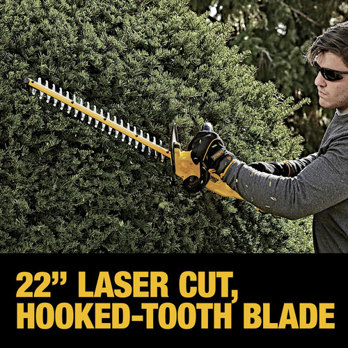 Dewalt 20V MAX Brushed Lithium-Ion 22 in. Cordless Hedge Trimmer Kit (5 Ah) - DCHT820P1