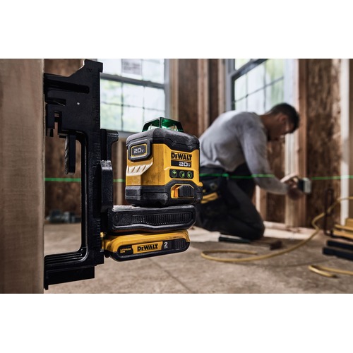 Dewalt 20V Lithium-Ion Cordless 3x360 Line Laser (Tool Only) - DCLE34031B