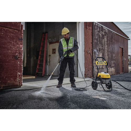 Dewalt 13 Amp 2400 PSI 1.1 GPM Cold-Water Electric Pressure Washer - DWPW2400