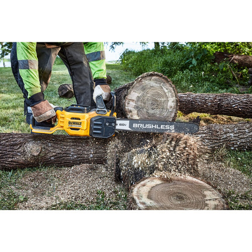Dewalt 60V MAX Brushless Lithium-Ion 20 in. Cordless Chainsaw (Tool Only) - DCCS677B
