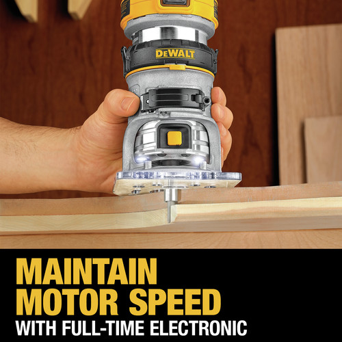 Dewalt 110V 7 Amp 1-1/4 HP Variable Speed Max Torque Corded Compact Router - DWP611