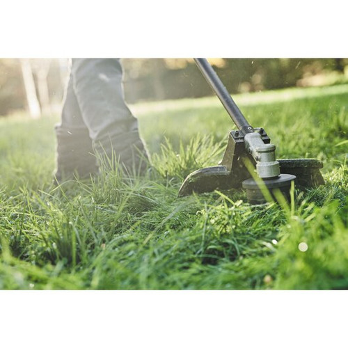Dewalt 60V MAX FLEXVOLT Brushless Lithium-Ion 17 in. Cordless Attachment Capable String Trimmer and Blower Combo Kit (9 Ah) - DCKO266X1