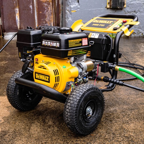 Dewalt 3400 PSI at 2.5 GPM Cold Water Gas Pressure Washer with Electric Start - 61110S