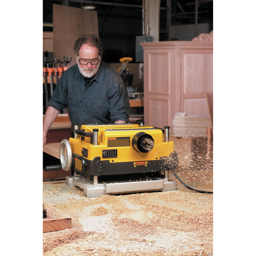 Dewalt DW735 120V 15 Amp 13 in. Corded Three Knife Two Speed Thickness Planer