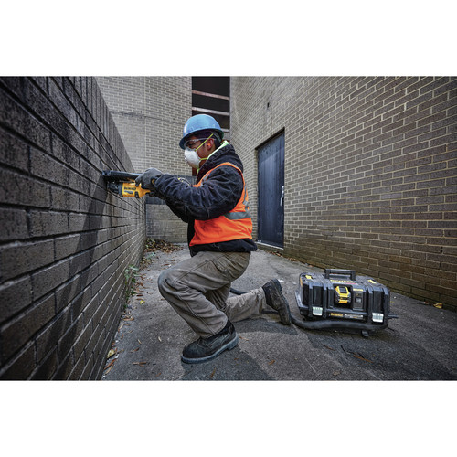 Dewalt FLEXVOLT 60V MAX Brushless Lithium-Ion 4-1/2 in. - 6 in. Cordless Grinder with Kickback Brake (Tool Only) - DCG418B
