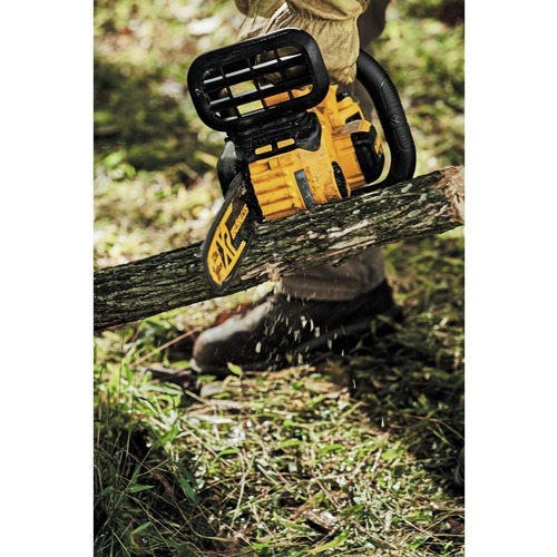 Dewalt DCCS670X1 60V MAX FLEXVOLT Brushless Lithium-Ion 16 in. Cordless Chainsaw Kit (3 Ah)