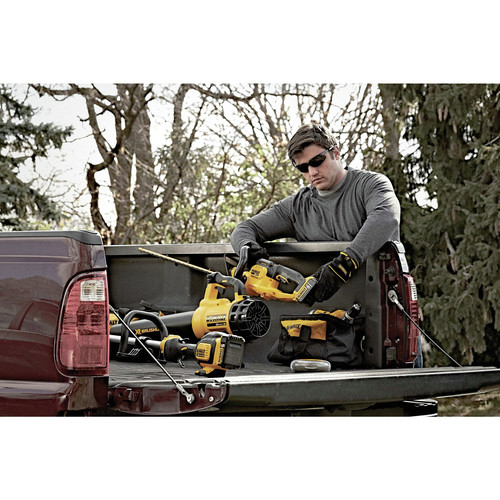 Dewalt DCHT820B 20V MAX Lithium-Ion 22 In. Hedge Trimmer (Tool Only)