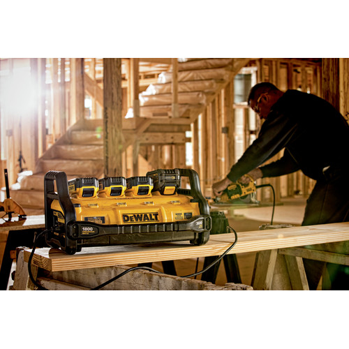 Dewalt 20V MAX 1800 Watt Portable Power Station and Simultaneous Battery Charger (Tool Only) - DCB1800B