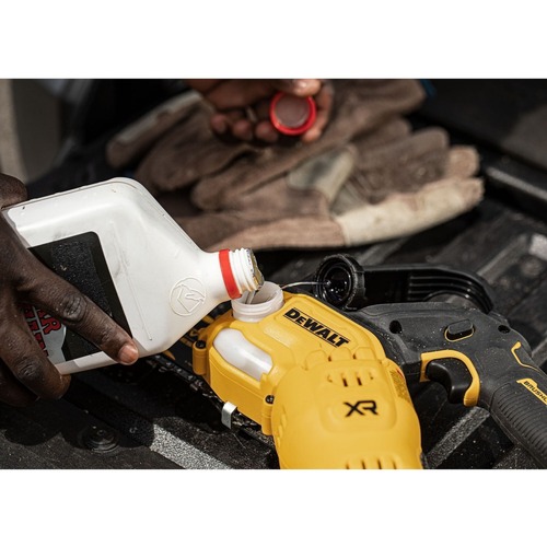 Dewalt 20V MAX Brushless Lithium-Ion 8 in. Cordless Pruning Chainsaw (Tool Only) - DCCS623B