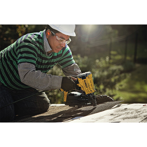 Factory Reconditioned Dewalt 15 Degree 1-3/4 in. Pneumatic Coil Roofing Nailer - DW45RNR